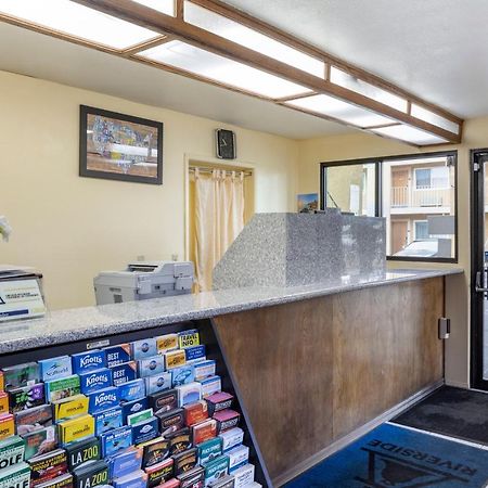 Riverside Inn & Suites Extérieur photo