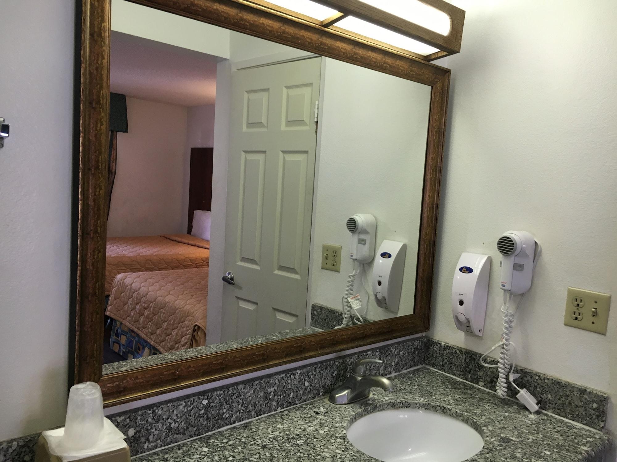 Riverside Inn & Suites Extérieur photo