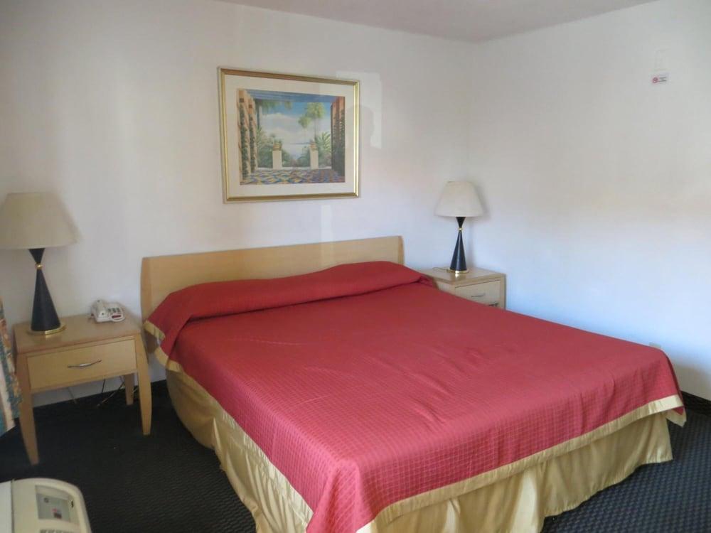 Riverside Inn & Suites Extérieur photo