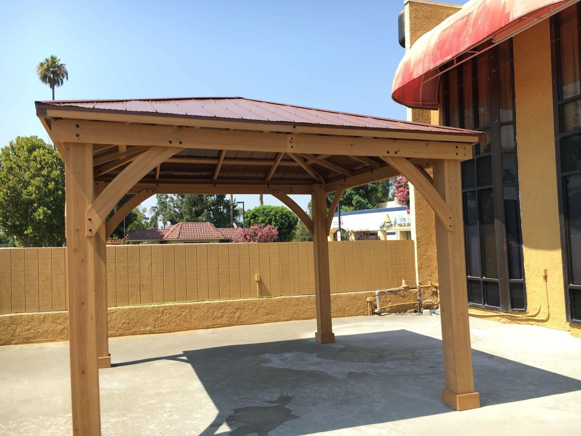 Riverside Inn & Suites Extérieur photo