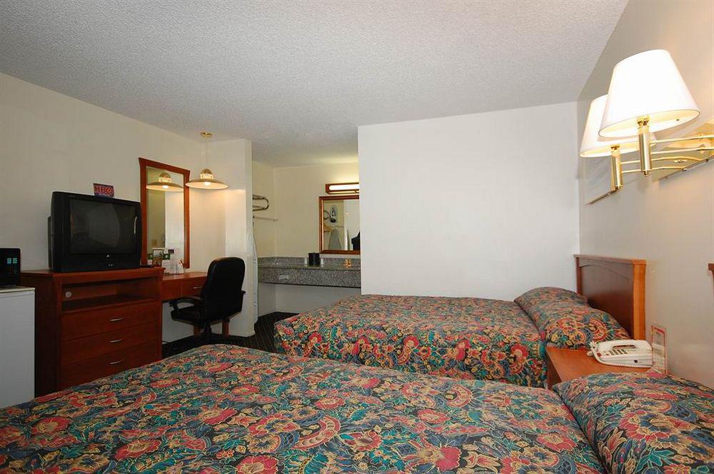 Riverside Inn & Suites Extérieur photo