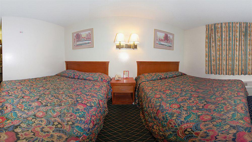 Riverside Inn & Suites Extérieur photo