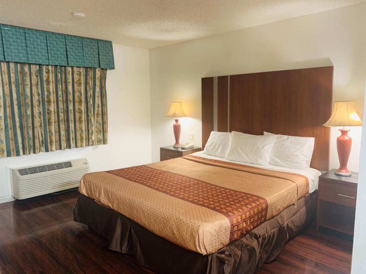 Riverside Inn & Suites Extérieur photo