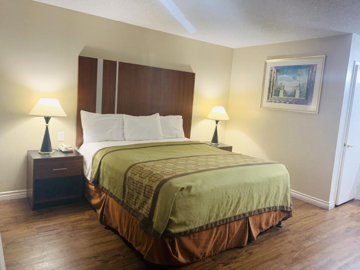 Riverside Inn & Suites Extérieur photo