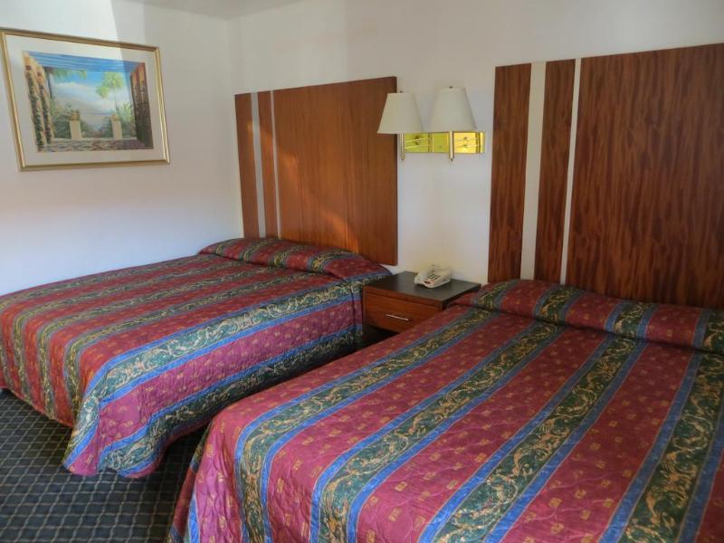 Riverside Inn & Suites Extérieur photo