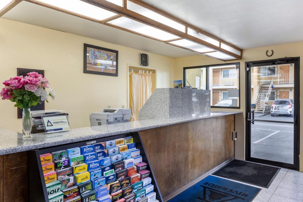 Riverside Inn & Suites Extérieur photo